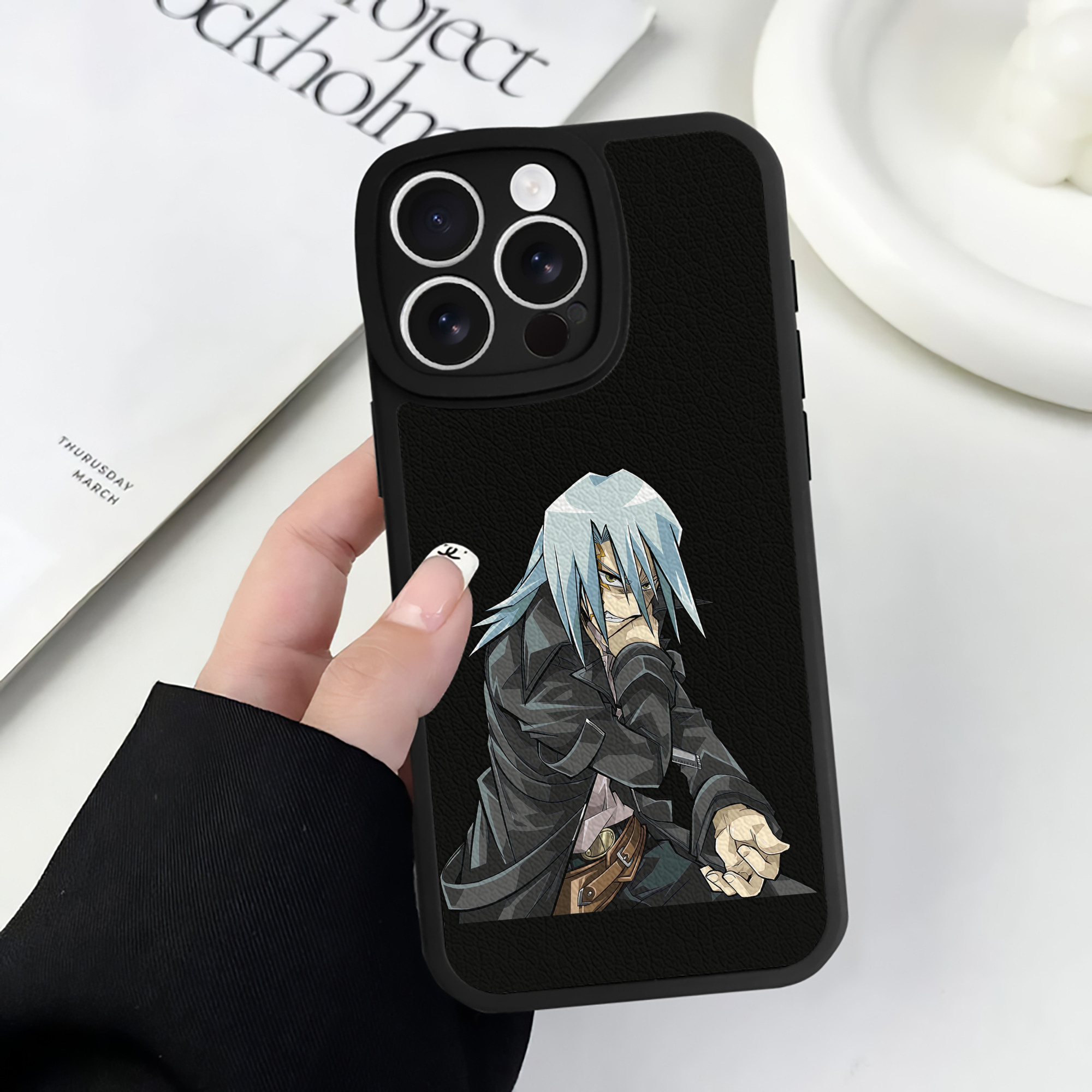 （画像用） 遊☆戯☆王 Yu-Gi-Oh! 【iPhone 16シリーズ対応】シリコンスマホケース（レザー調） 材質：シリコン